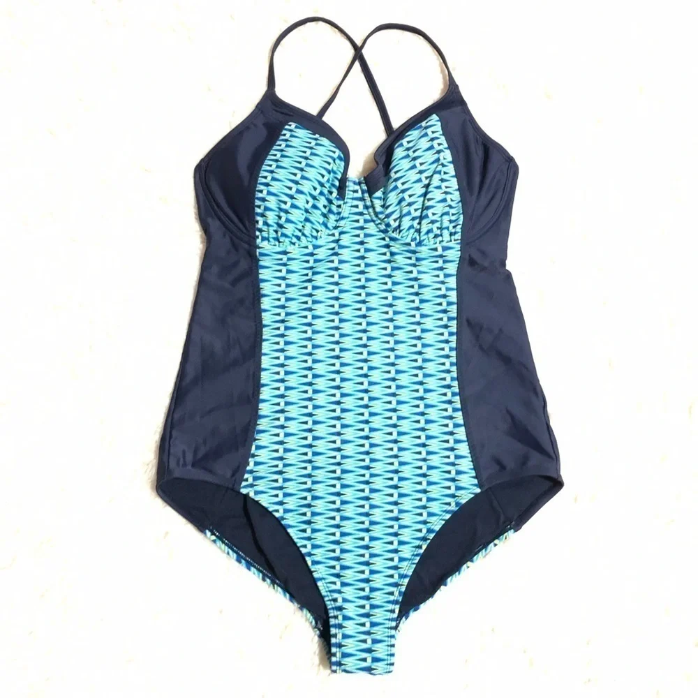 Athleta Luminate one piece swimsuit women’s size 38D/DD